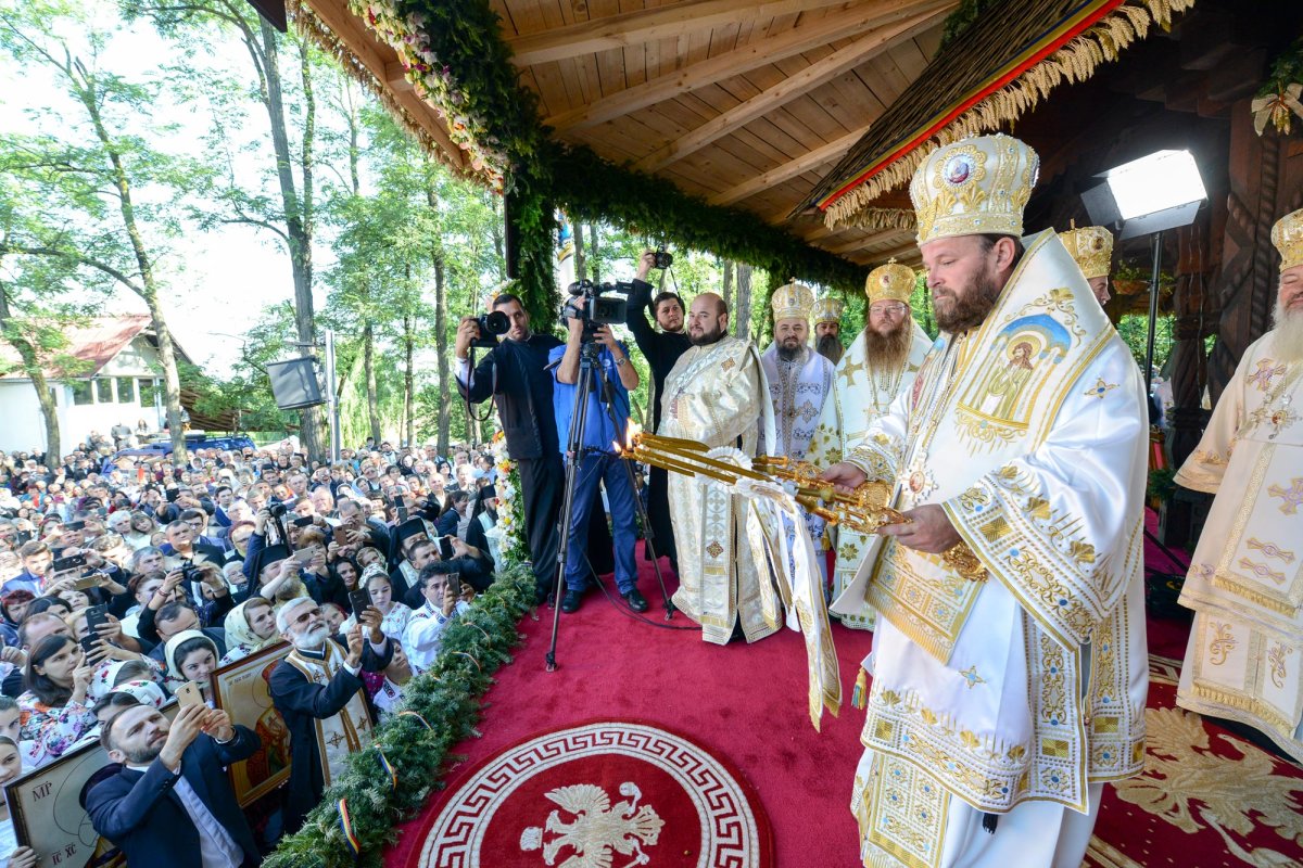 Hirotonia Arhiereului-vicar Timotei Sătmăreanul 15991