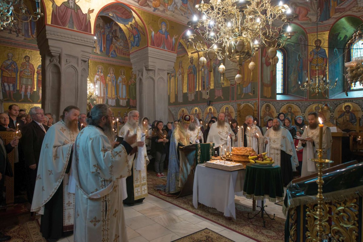 Parastas la Putna pentru părintele Iachint Unciuleac 15846