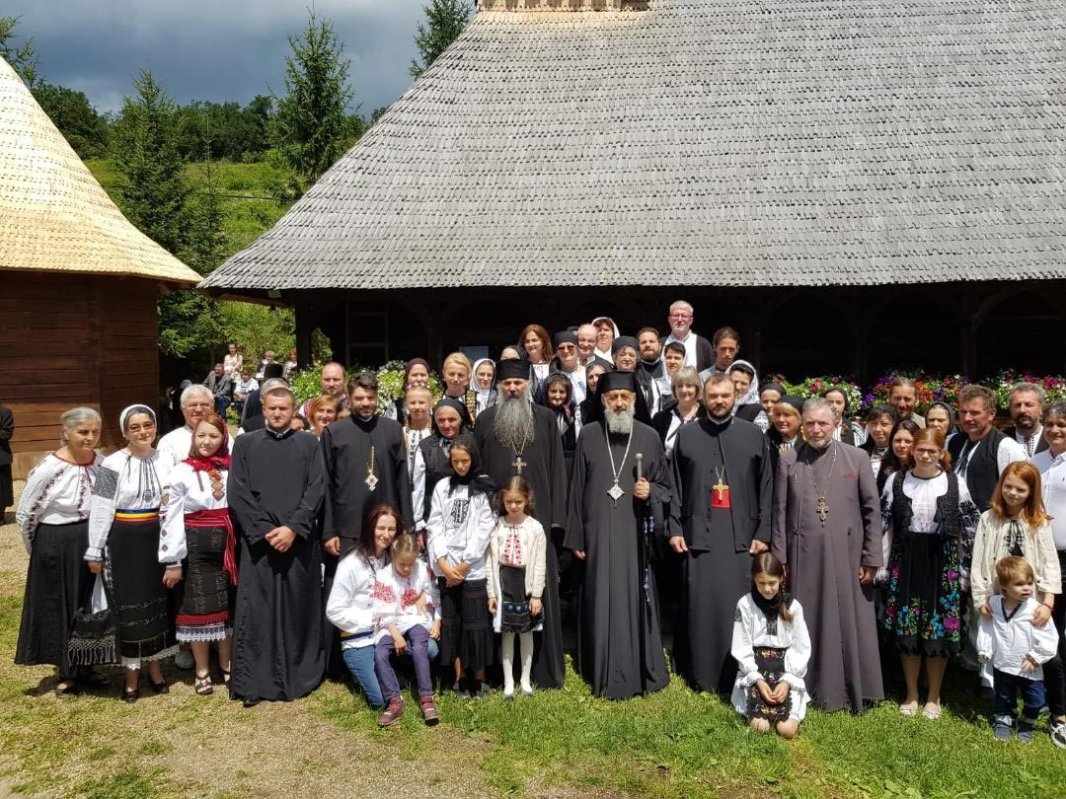 Slujiri arhierești și hramuri la sărbătoarea Nașterii Sfântului Ioan Botezătorul 15859