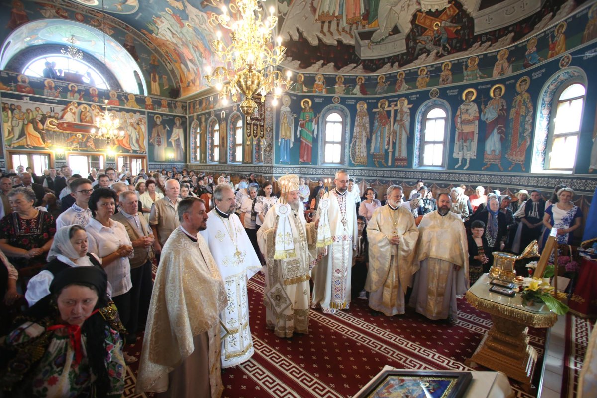 Slujiri arhierești și hramuri la sărbătoarea Nașterii Sfântului Ioan Botezătorul 15863