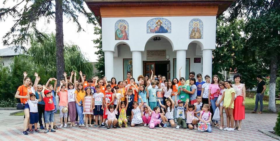 Tradiţie şi noutate în parohiile din Dolj şi Vâlcea 15764