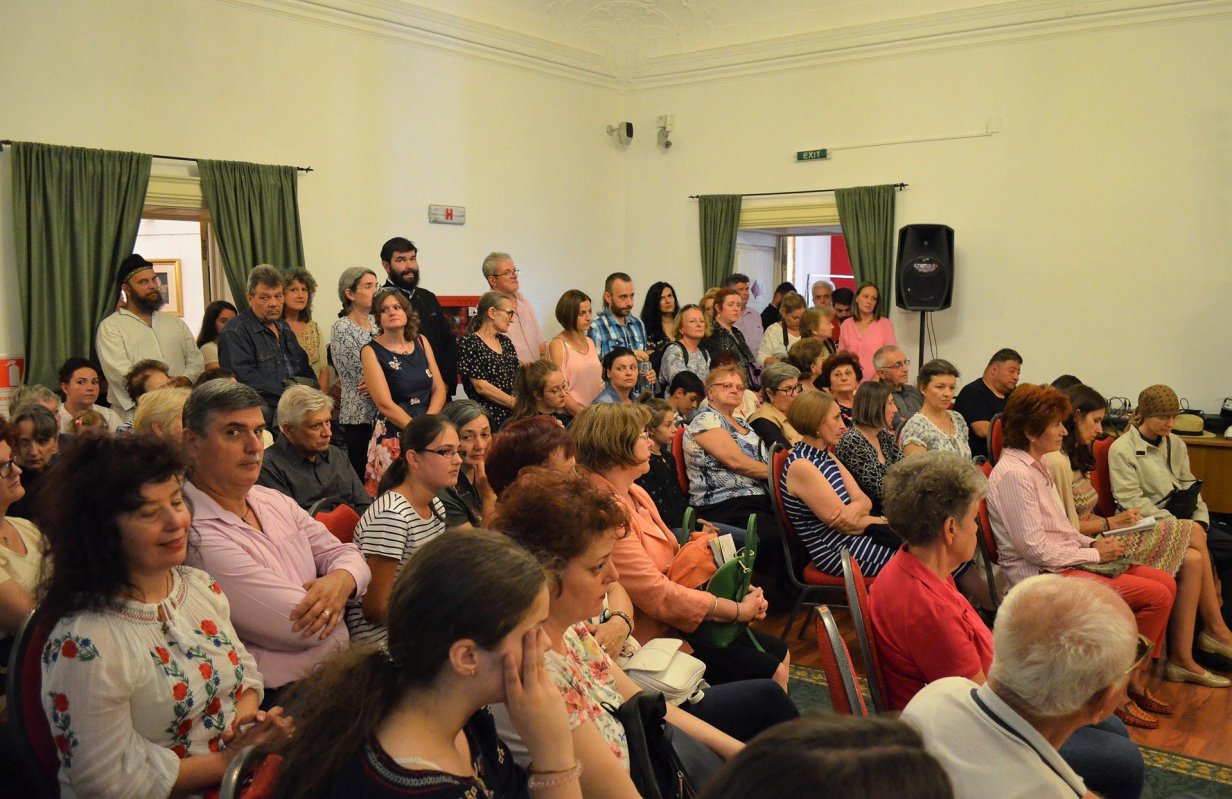 Dezbatere despre identitate, în cadrul „Zilelor Credinței și Culturii”, la Deva 15685