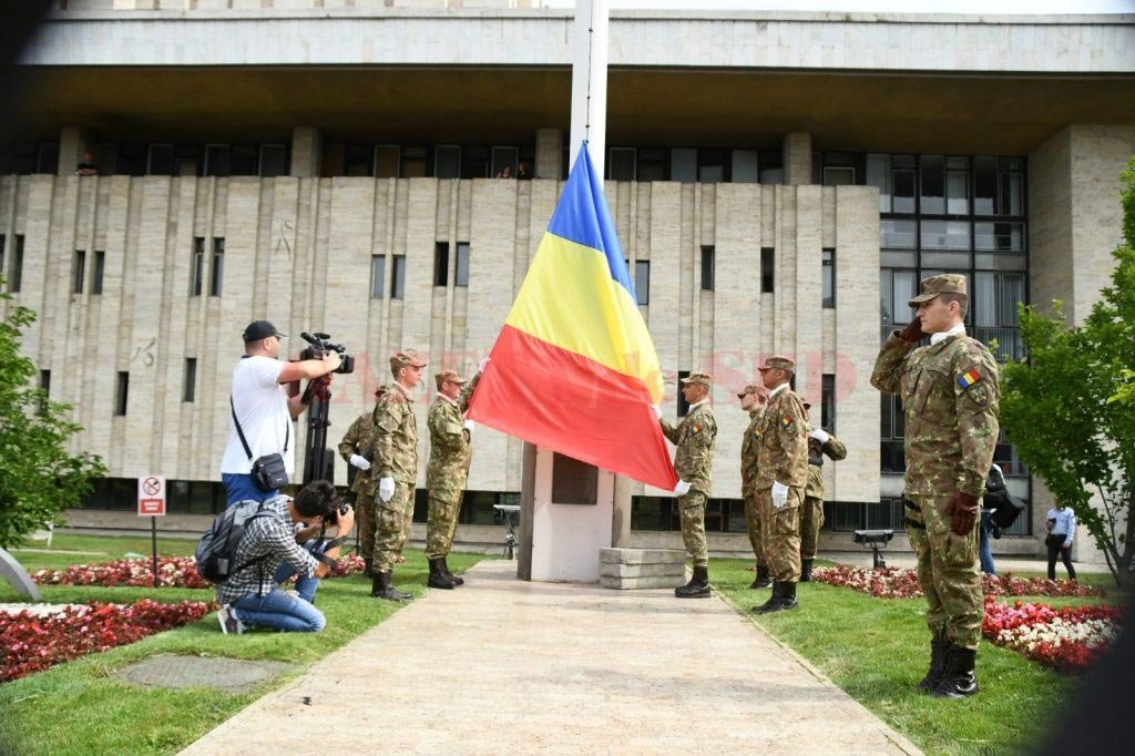 Ziua Drapelului, sărbătorită la Craiova şi Râmnic 15691