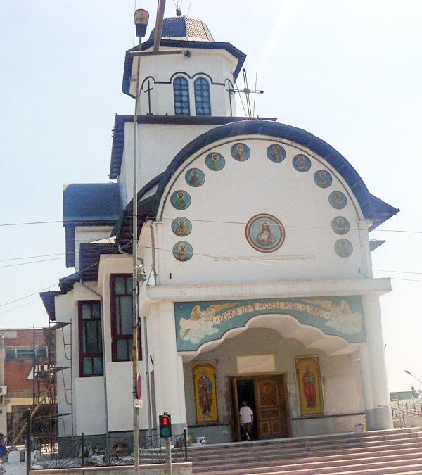 Biserici oltene închinate Sfinţilor Apostoli Petru și Pavel 15611