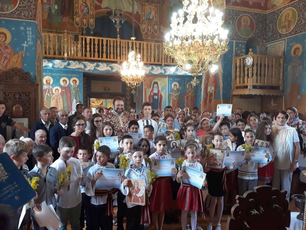 Ia românească a strălucit la Glodenii Gândului 15586