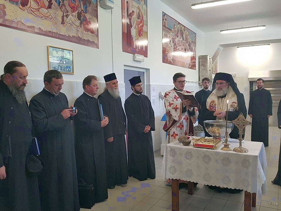 IPS Ioachim a resfinţit Brutăria „Betleem“ a Arhiepiscopiei Romanului şi Bacăului 15584