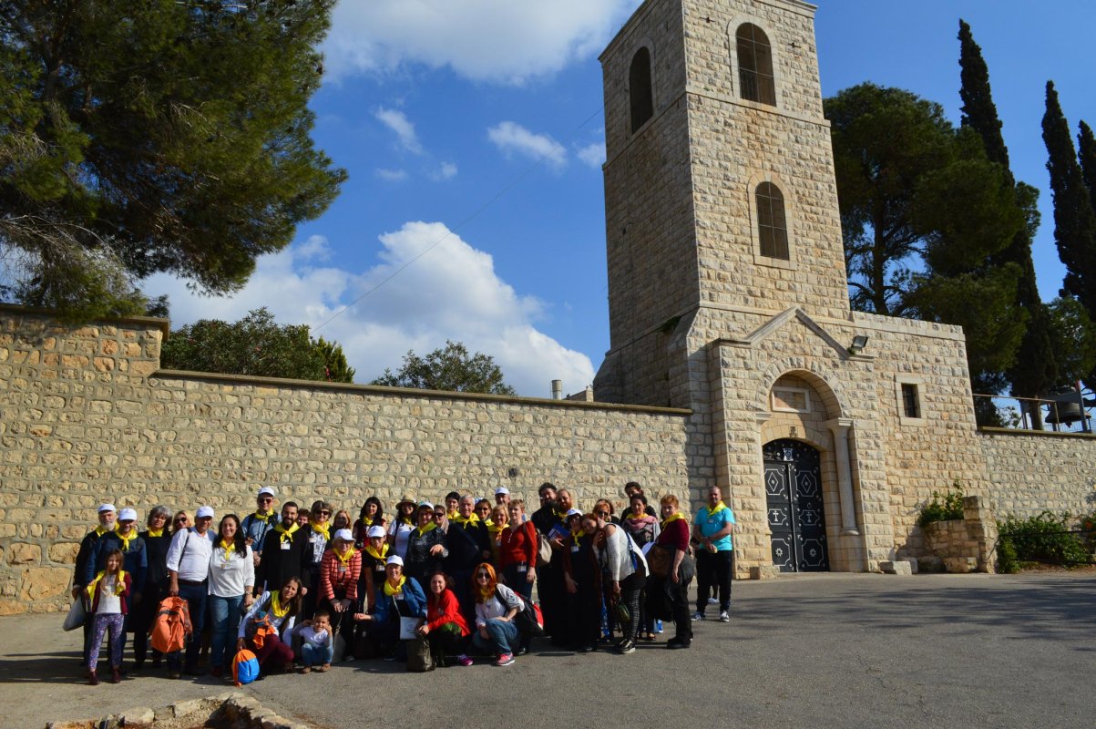 Tradiție și înnoire sub ocrotirea Sfinților Apostoli 15629