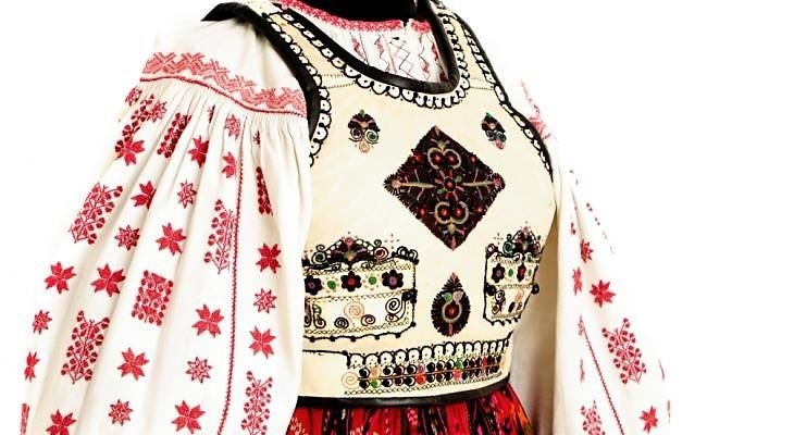 Expoziții dedicate portului tradițional la Muzeul Etnografic al Transilvaniei 15535