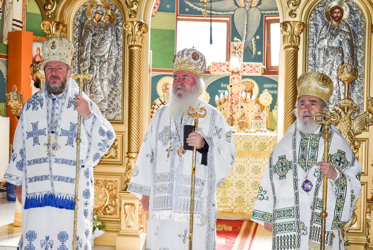 Biserica din Micalaca Nouă a fost târnosită 15396