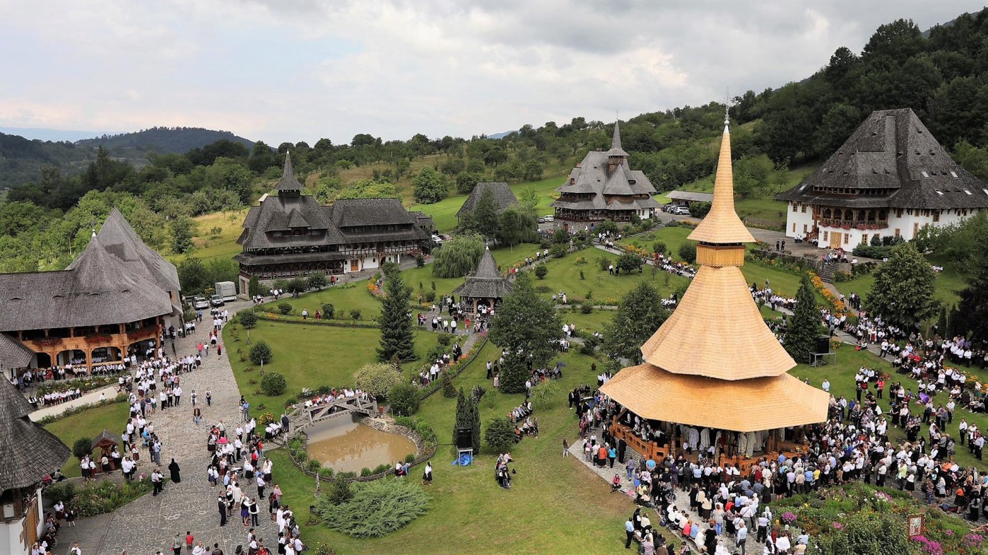 Hramul Mănăstirii Bârsana, Maramureș 15381