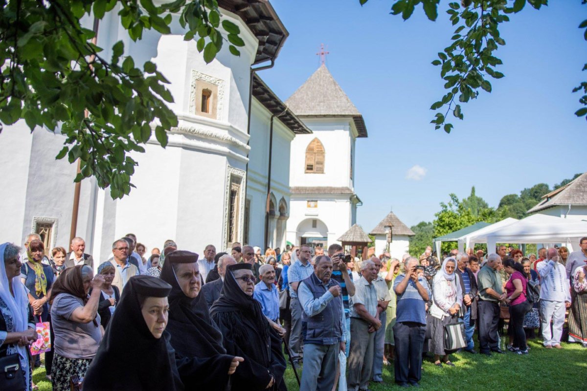 Prăznuire de suflet şi daruri de rugăciune 15389