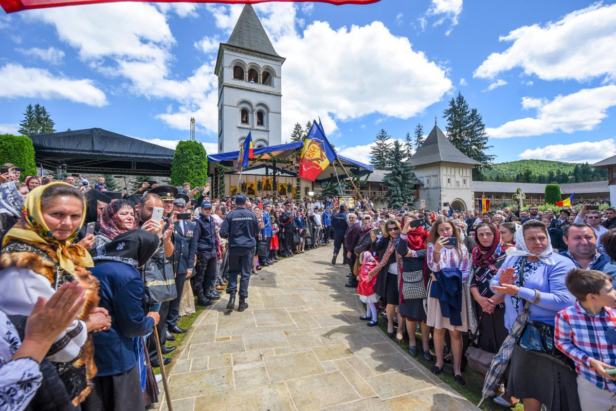 Sărbătoare a conștiinței naționale la Putna 15405