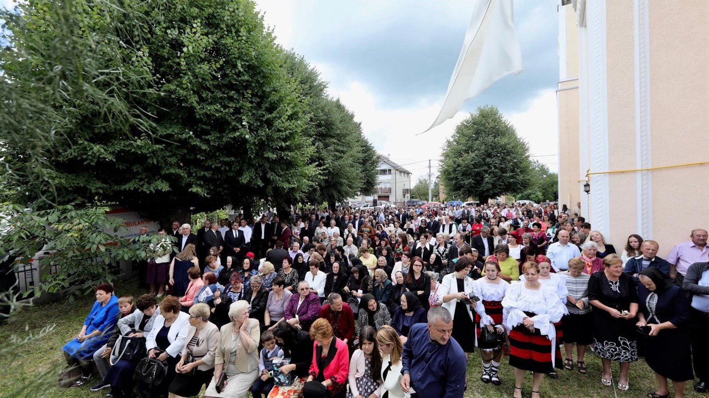 Slujiri arhierești și târnosiri în Duminica a V-a după Rusalii 15373