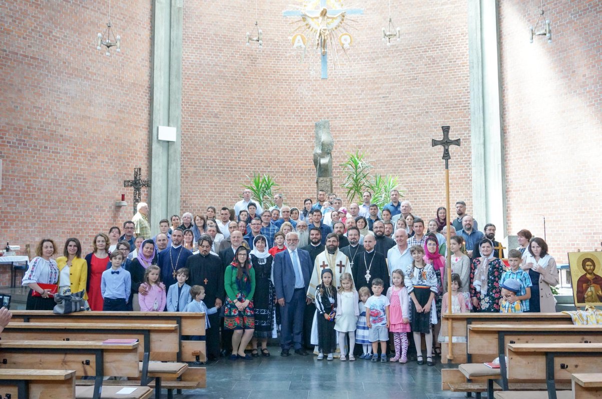 Biserica, loc al plinirii dorului de țară 15327