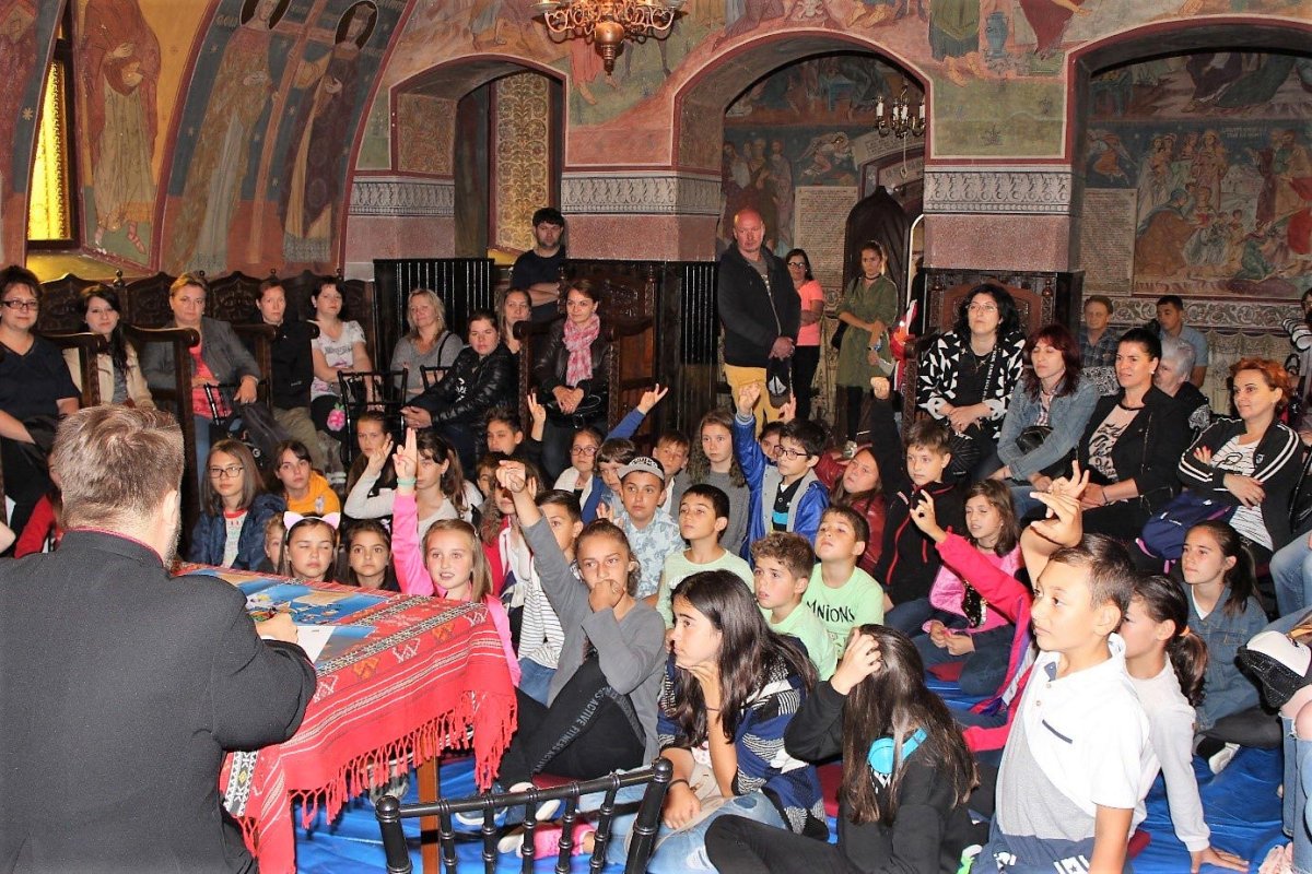 Școala de vară „Academia de Timp Liber”, la Ghimbav, Brașov 15300