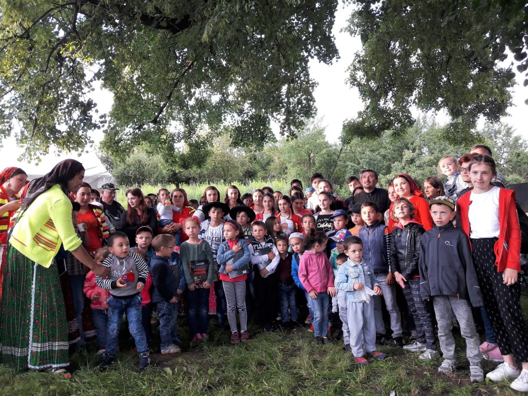 Teatru pentru copiii din Bârghiș, județul Sibiu 15304