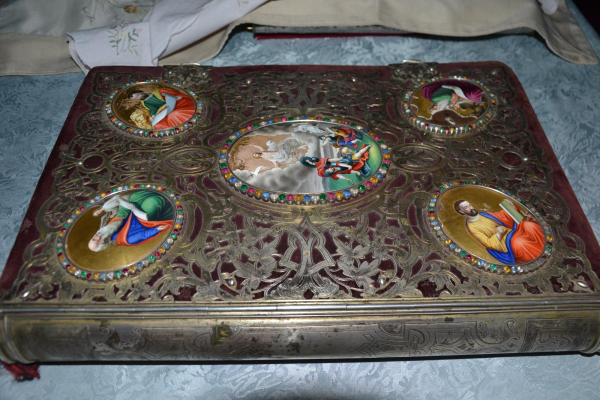 Bisericile boierului Anastasie Bașotă 15164