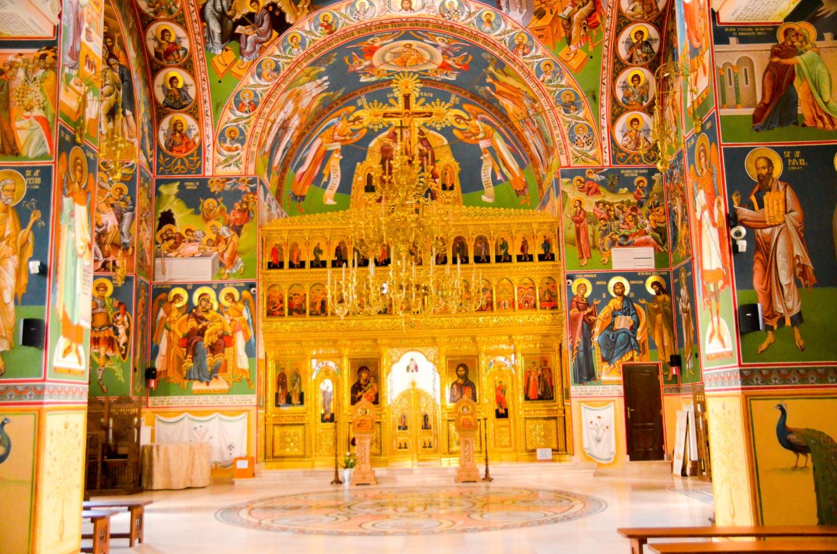 „Am devenit o familie în jurul sfinţilor noştri ocrotitori” 15074