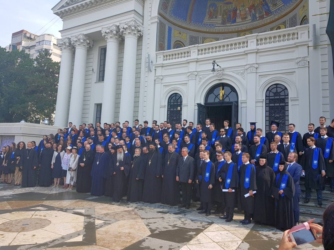 Jurământ de credinţă şi Curs festiv la Facultatea de Teologie Ortodoxă din Iaşi 14962