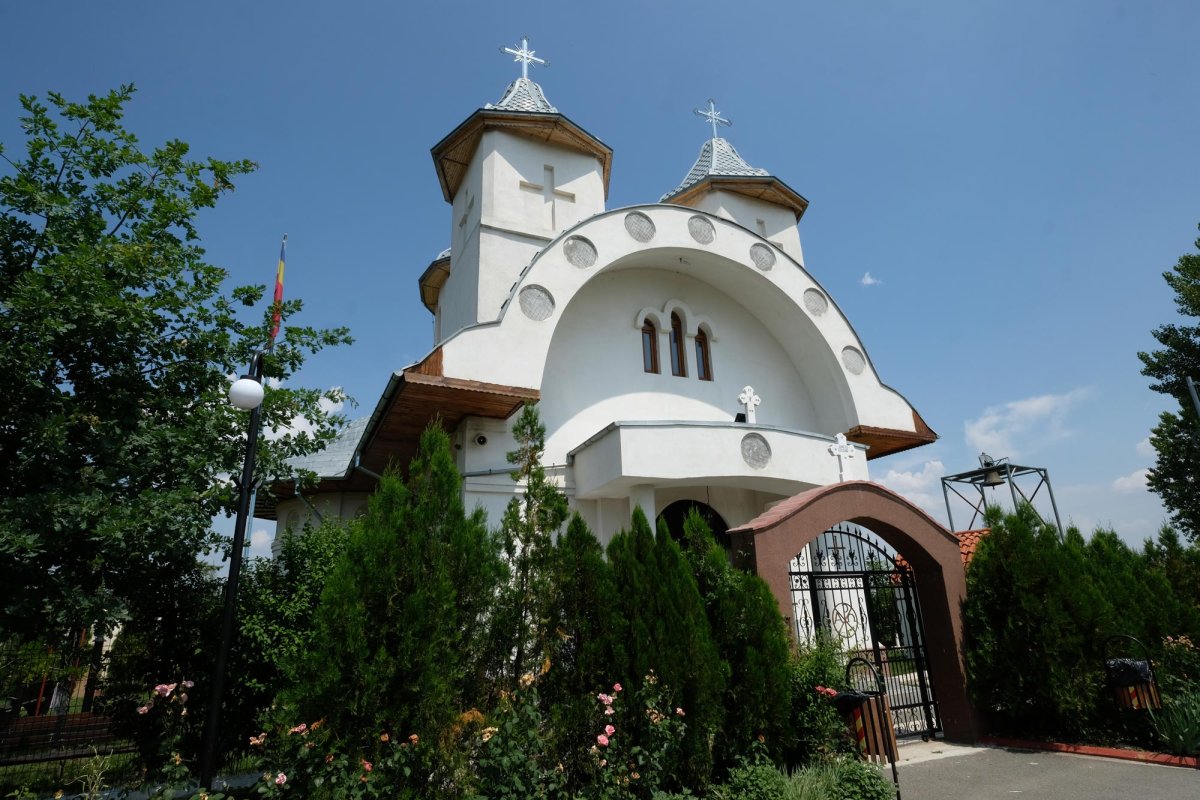 Ordoreanu, o parohie renăscută „din apă și Duh” 14997