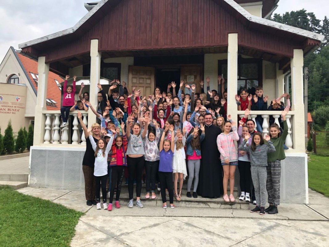 Sărbătoare la Centrul Misionar de Tineret „Ioan Bunea” din Sângeorz-Băi 14978