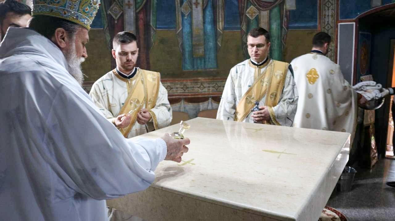 Înnoiri la biserica Parohiei Grivița, Slobozia 14881