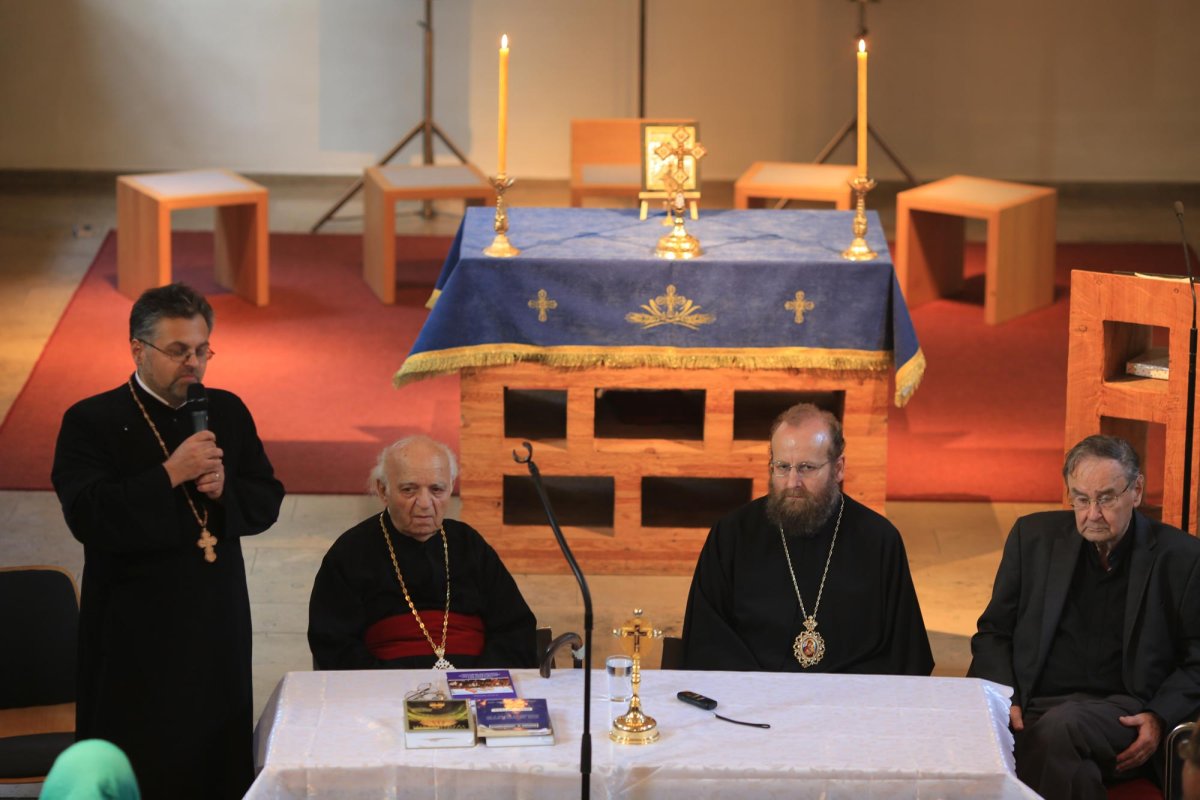 Bucuria comuniunii cu un fost deținut politic 14803