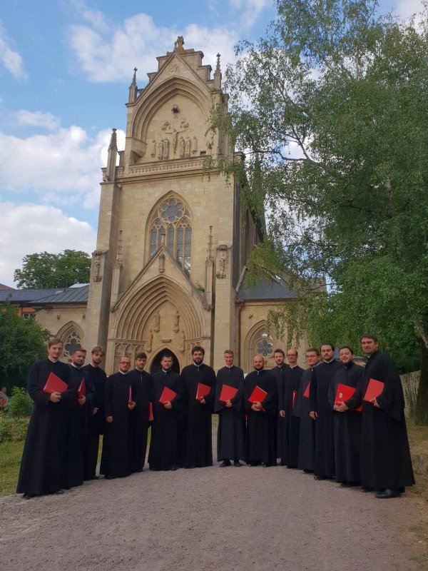 Corul Academic „Byzantion“ a concertat în cadrul Festivalului din Montalbane (Germania) 14754