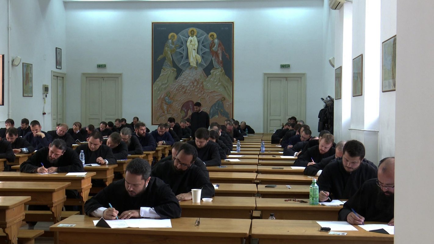 Examene de promovare profesională în preoţie 14722