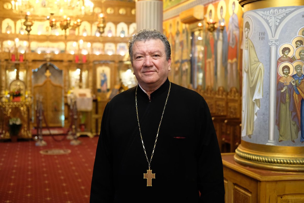 Cum s-a ridicat ansamblul parohial de la Roşu 14646