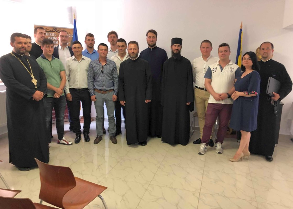 Emoţii deosebite la revederea Promoţiei 2008, la Seminarul Teologic Dorohoi 14514