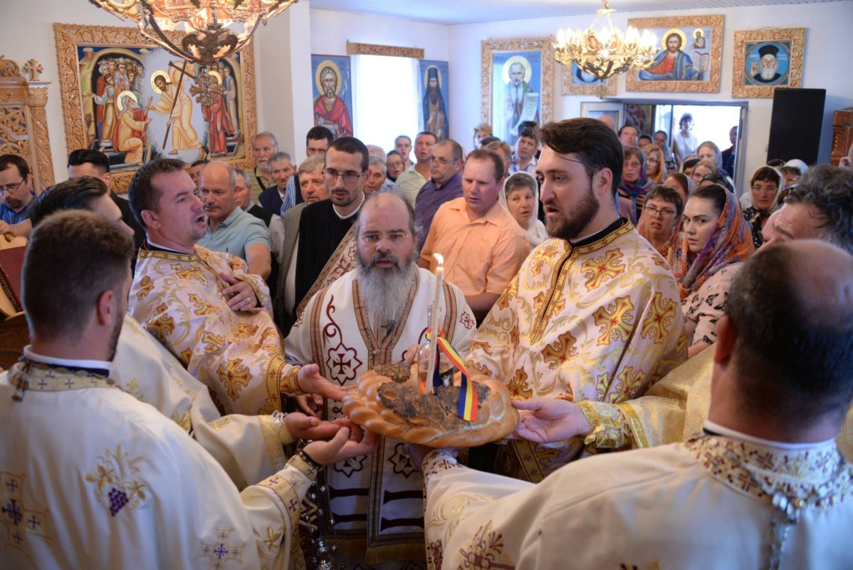 PS Ignatie, la Tătărăni: „Omul neglijent cu sine însuşi este un om neglijent şi cu cei din jurul său“ 14503