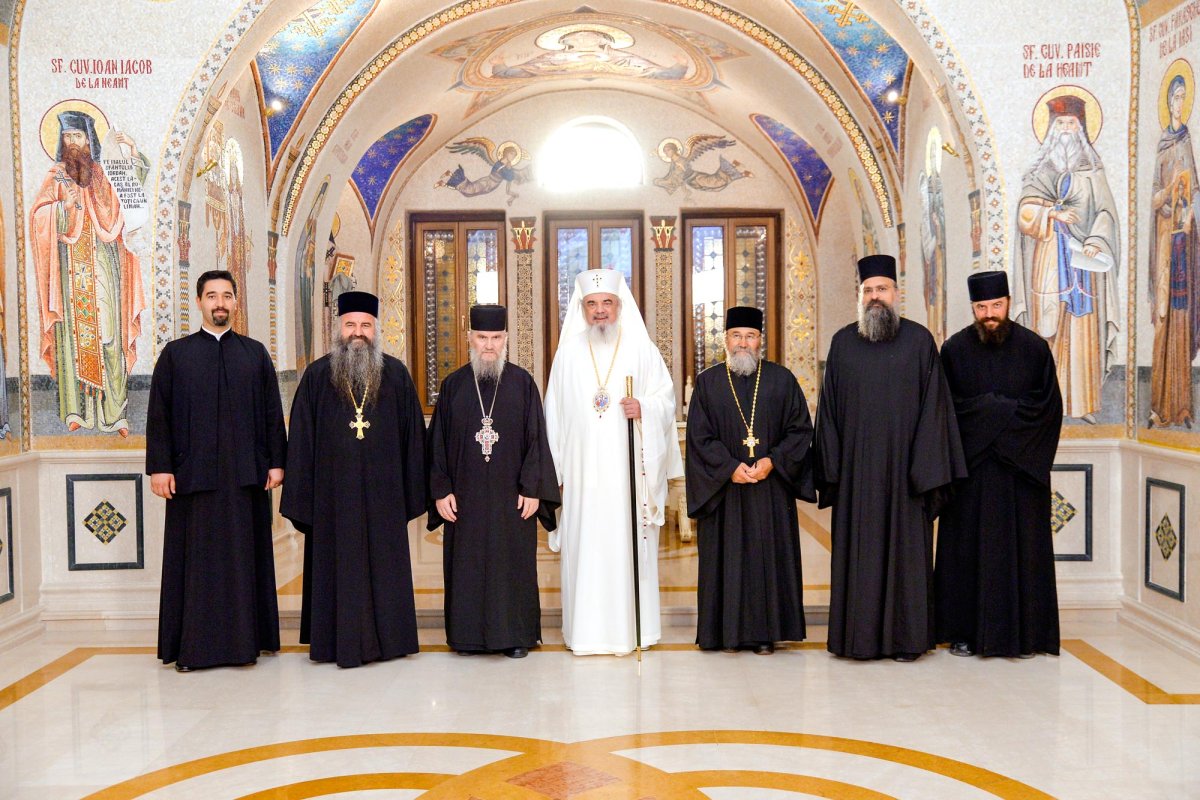 Stareți din Muntele Athos la Reședința Patriarhală 14562