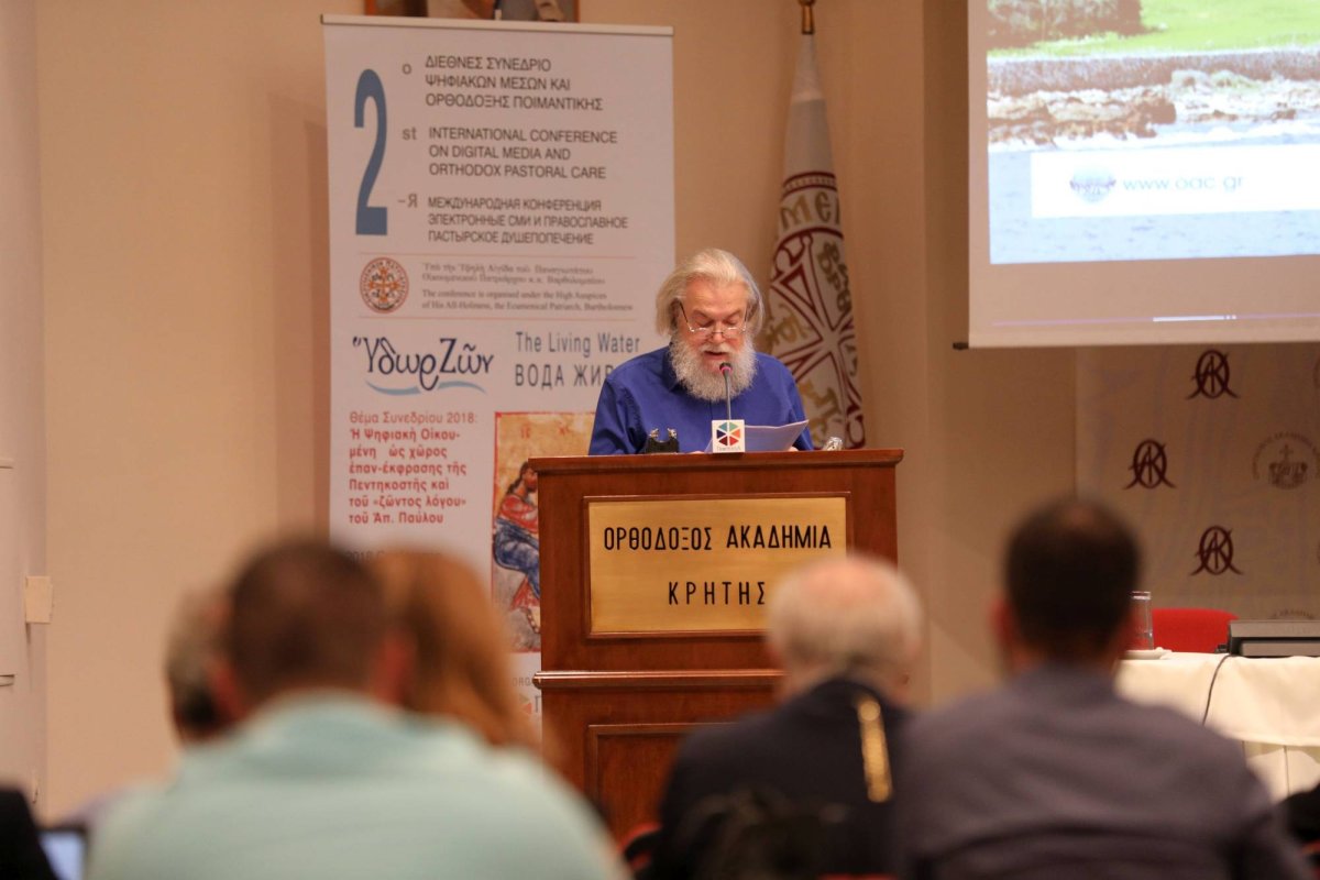 Discernământul, virtutea care ne scapă de sclavia digitală 14935