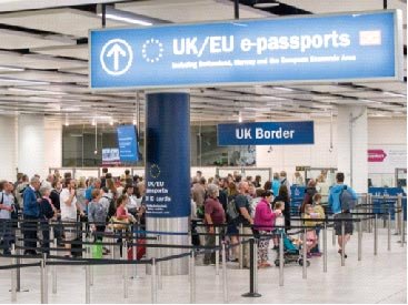 Marea Britanie nu va mai primi decât imigranți înalt calificați 14490