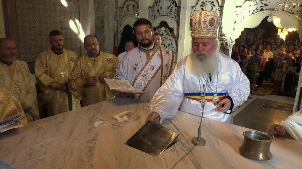 Slujiri arhierești în Mitropolia Banatului 14394