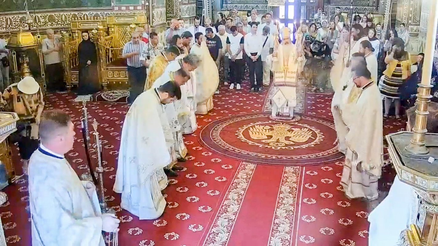 Slujiri arhiereşti în Mitropolia Munteniei şi Dobrogei 14410