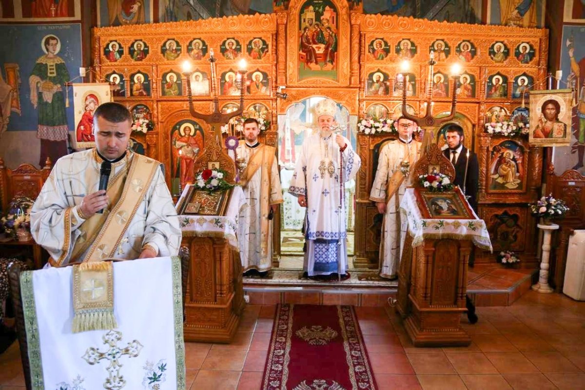 Slujiri arhiereşti în Mitropolia Munteniei şi Dobrogei 14412