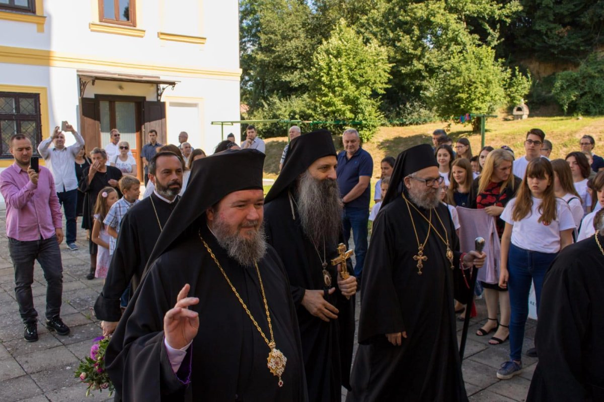 Slujiri arhierești și târnosiri în Duminica a șaptea după Rusalii 14381