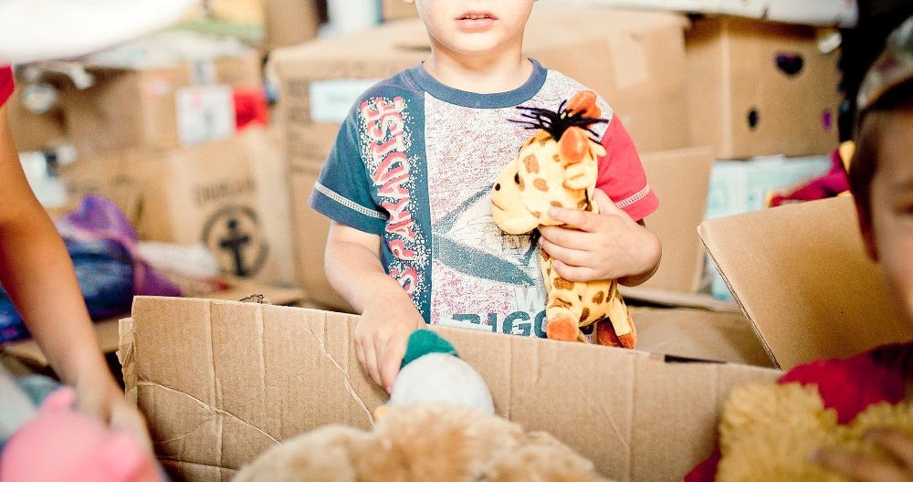 Doi ani de filantropie prin proiectul „Banca de haine” 14324