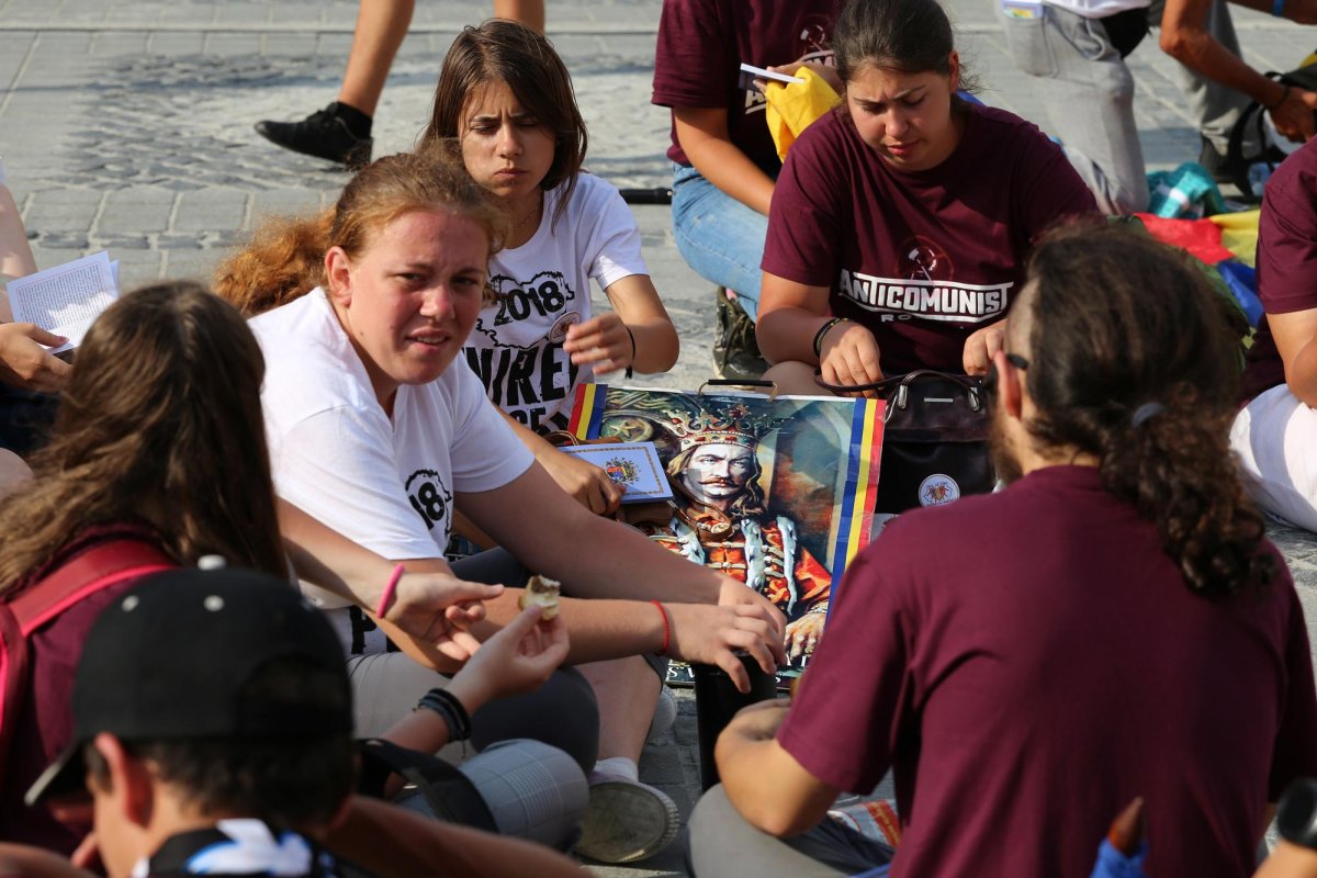 Marșul Centenarului: 1300 de kilometri pe jos pentru reunirea românilor 14214