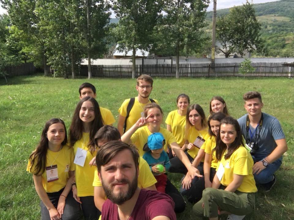 Oamenii din spatele proiectului „Tabăra din pridvorul satului” 14198