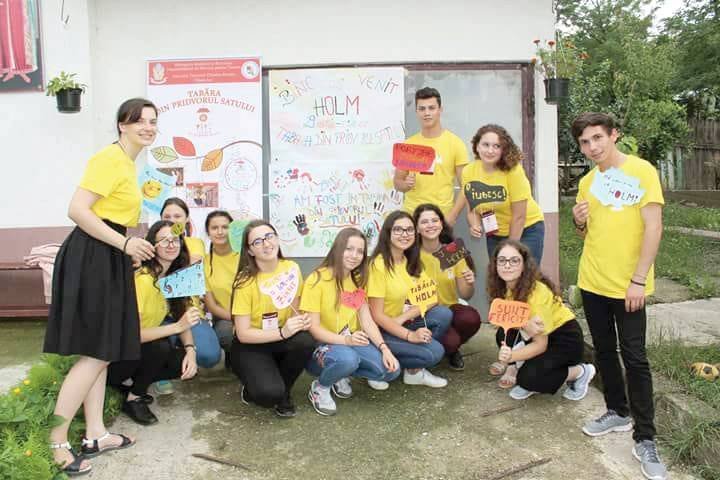 Oamenii din spatele proiectului „Tabăra din pridvorul satului” 14199