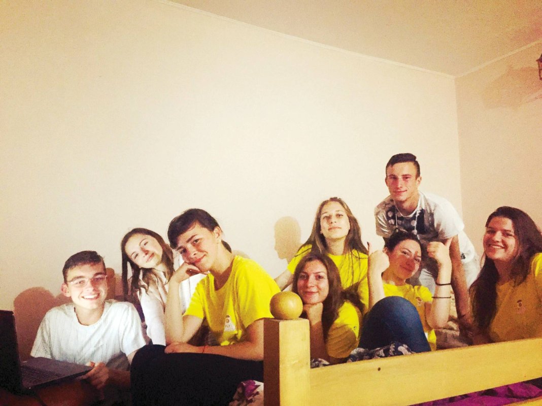 Oamenii din spatele proiectului „Tabăra din pridvorul satului” 14200