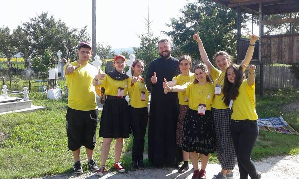 Oamenii din spatele proiectului „Tabăra din pridvorul satului” 14203