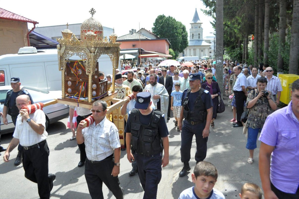 Program liturgic special la hramul Bisericii „Sfântul Ilie” din Fălticeni 14138