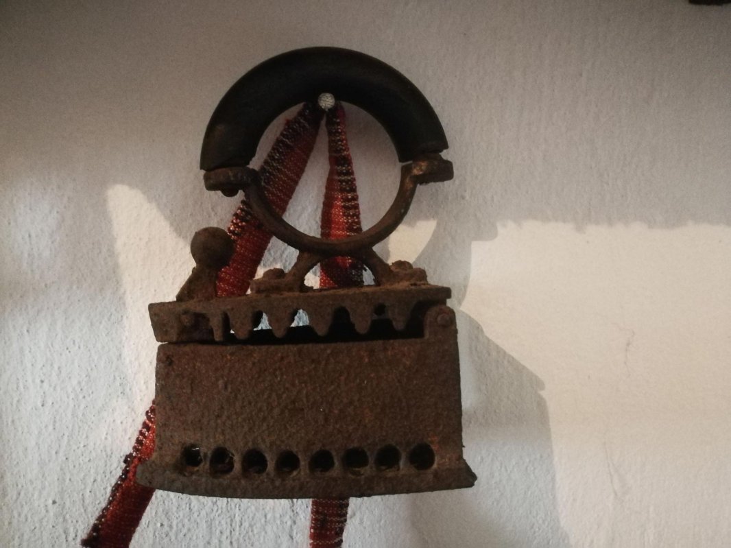 Colecție etnografică inedită la Pomârla 14101