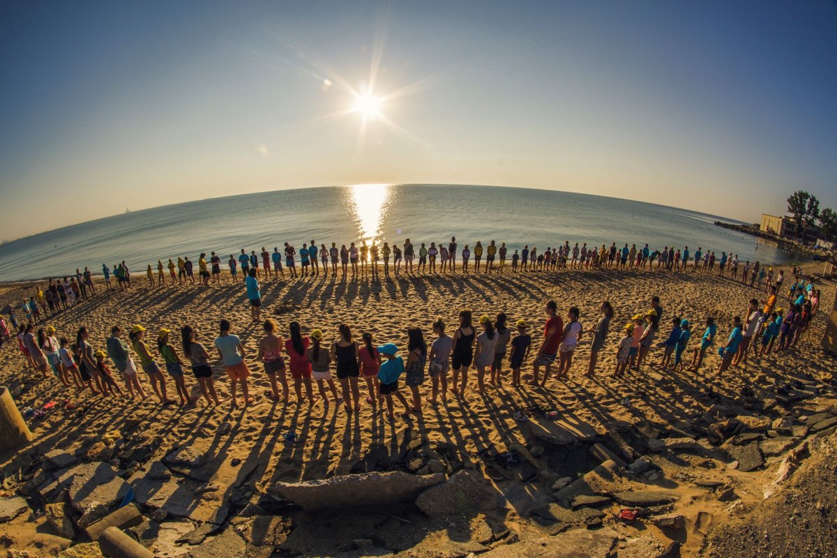 Tabără la malul mării, vis împlinit pentru 180 de copii 14075