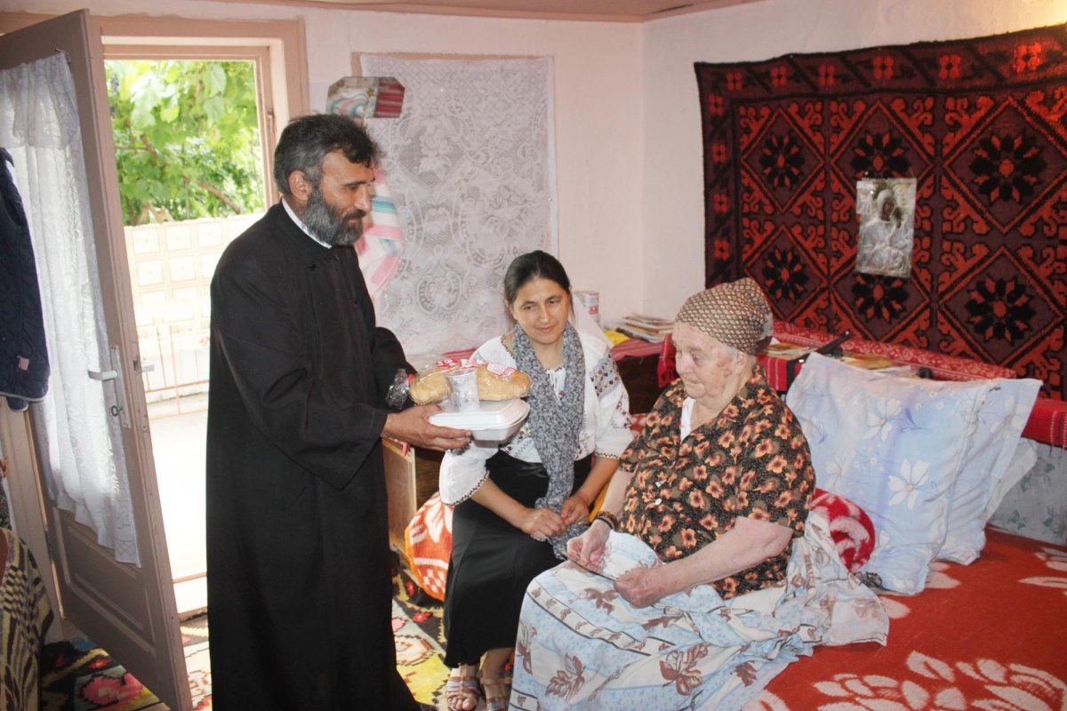 Două secole de istorie la Biserica „Sfântul Nicolae” din Corod 14058