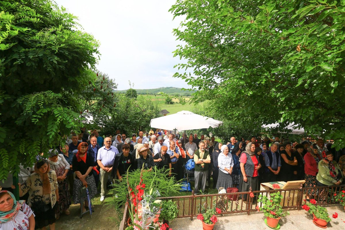 Slujiri arhierești în Muntenia și Dobrogea 14052